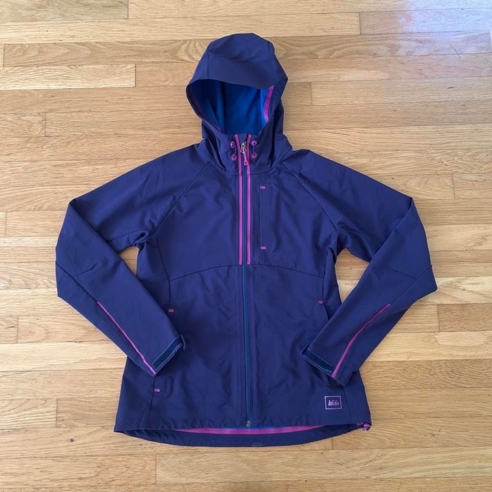 REI Purple Raincoat Jacket Womens Medium Waterproof Outdoor